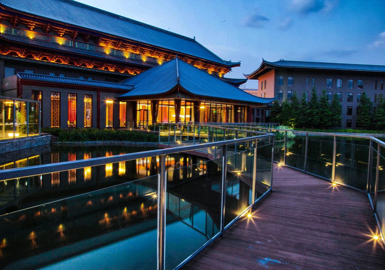 Cloud Luo Ping Hotel Luoping Bagian luar foto