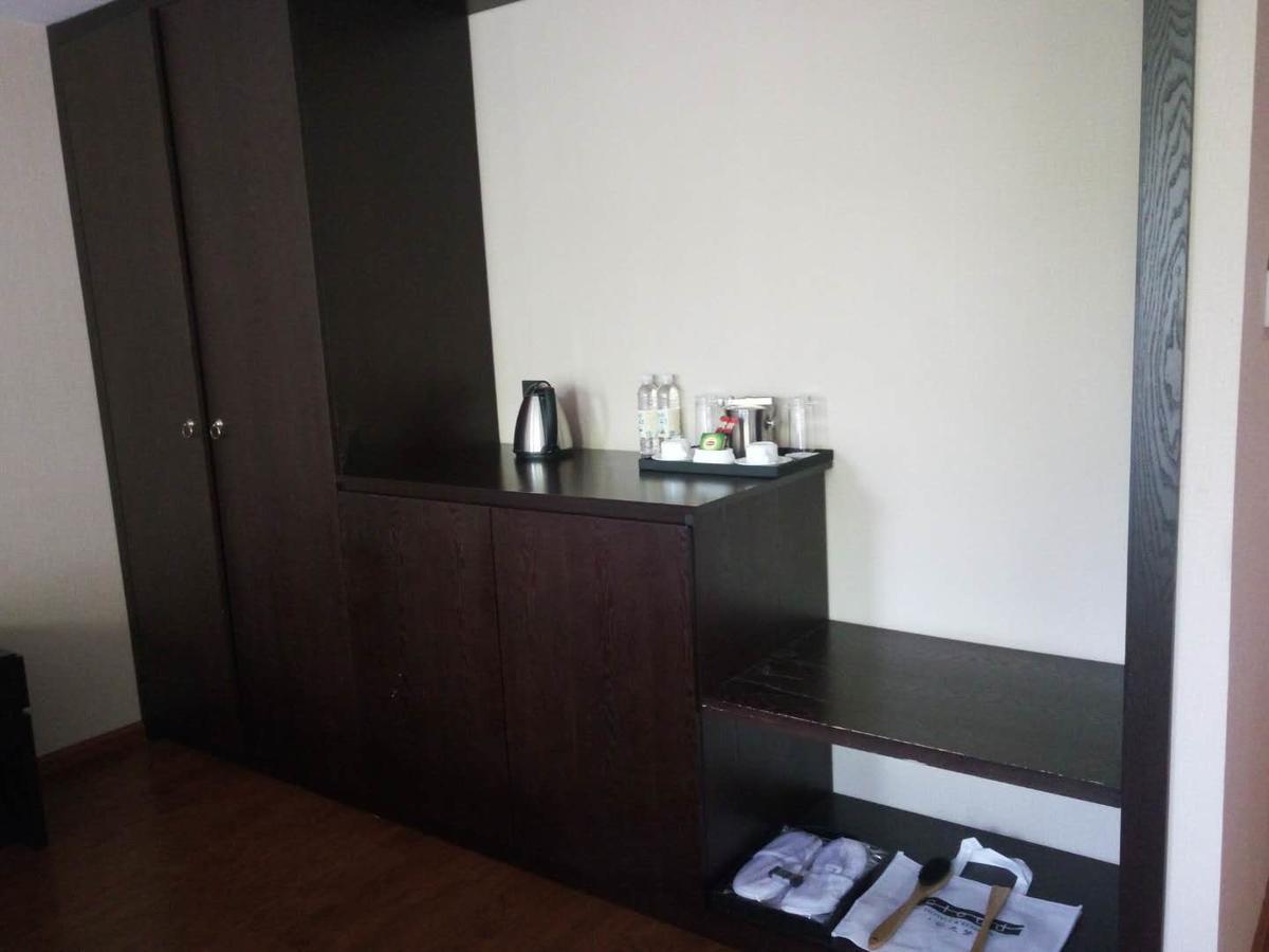 Cloud Luo Ping Hotel Luoping Bagian luar foto