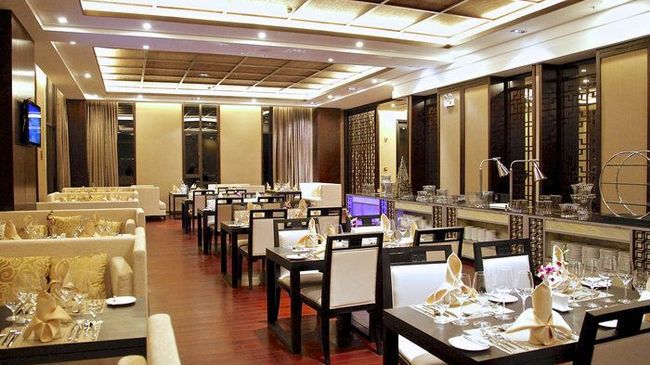 Cloud Luo Ping Hotel Luoping Restoran foto